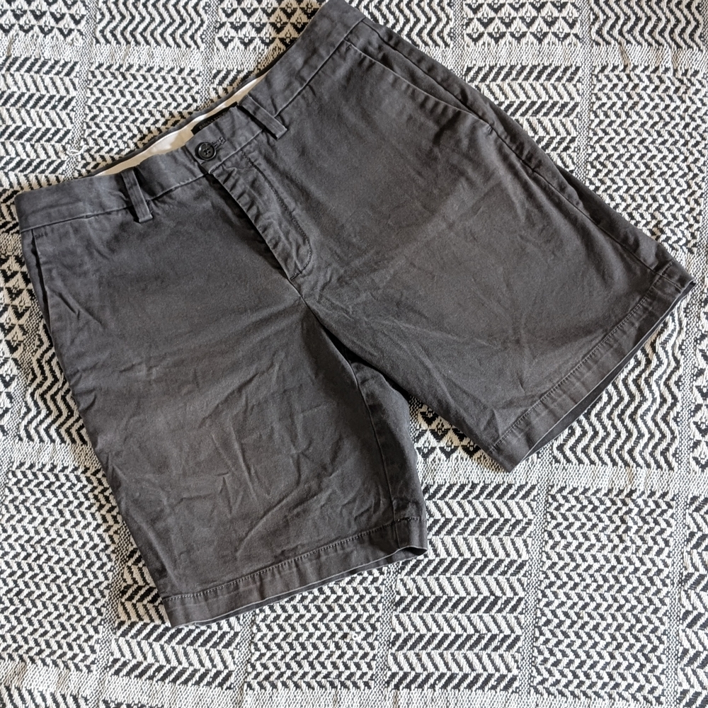 Banana Republic Dark Gray Flat Front Men's Shorts
